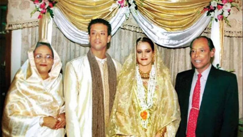 পুত্র জয় ও পুত্রবধুর সঙ্গে এক ফ্রেমে ওয়াজেদ মিয়া ও শেখ হাসিনা