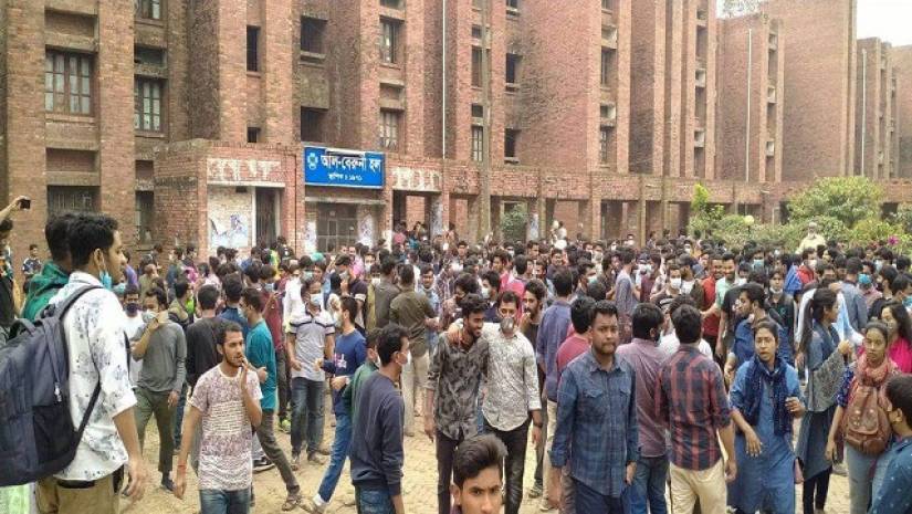 জাবি শিক্ষার্থীদের উপর হামলা, ছাত্রদলের নিন্দা ও আন্দোলনে সংহতি