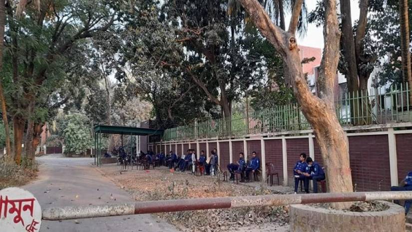 জাবি ভিসির বাসায় নিরাপত্তা জোরদার