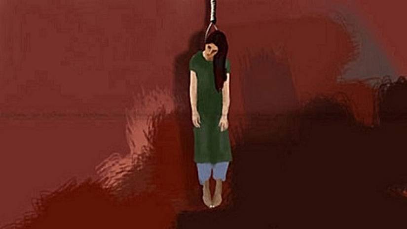 নিজ বাড়ি থেকে স্কুলছাত্রীর ঝুলন্ত মরদেহ উদ্ধার