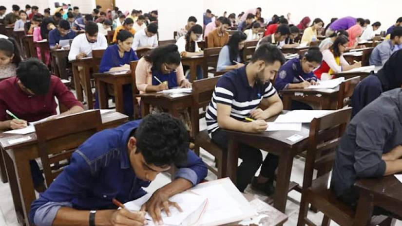 মেডিকেল ভর্তি পরীক্ষা পেছানোর দাবি, আলোচনা করে সিদ্ধান্ত