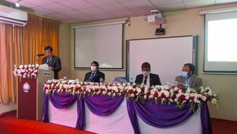 অনুষ্ঠানে বক্তব্য রাখছেন শাবিপ্রবি উপাচার্য