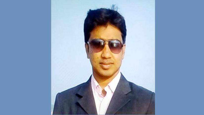 নিজ ঘরে থেকে মাদ্রাসা শিক্ষকের হাত-পা বাঁধা ঝুলন্ত লাশ উদ্ধার