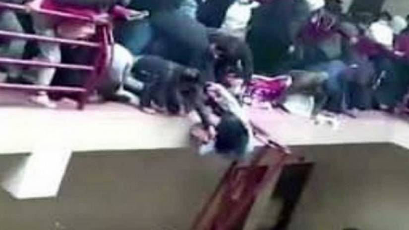 বলিভিয়ায় বিশ্ববিদ্যালয়ের রেলিং ধসে ৫ শিক্ষার্থীর মৃত্যু