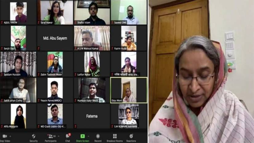 আলোচনা সভায় বক্তব্য রাখছেন শিক্ষামন্ত্রী ডা. দীপু মনি