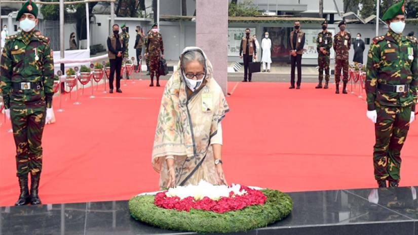 এক বছরের বেশি সময় পর গণভবনের বাইরে কর্মসূচিতে প্রধানমন্ত্রী