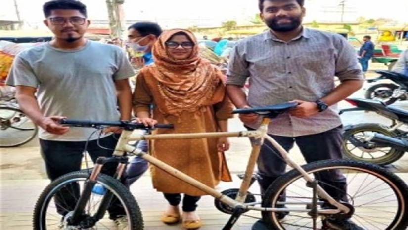 টিম জুটেক্স ও পাটের তৈরি সাইকেল