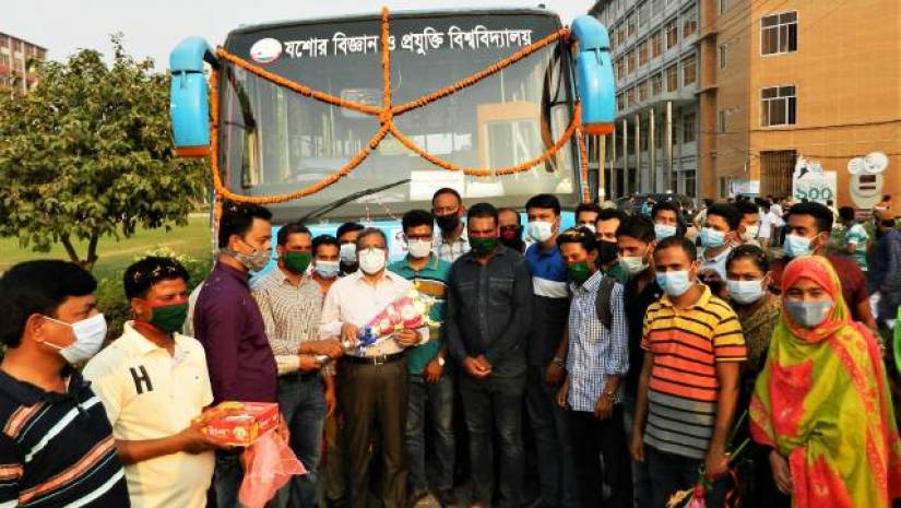 নতুন বাসের উদ্বোধনী অনুষ্ঠান