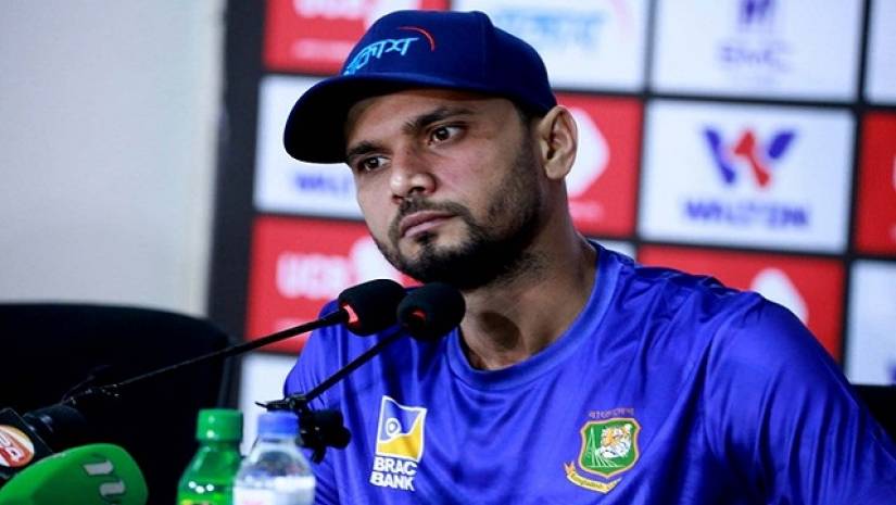 প্রেসিডেন্ট বক্সে ক্রিকেটারদের উলঙ্গ করা হয়: মাশরাফি