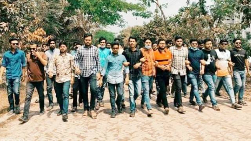 বশেমুরবিপ্রবি ছাত্রলীগের বিক্ষোভ