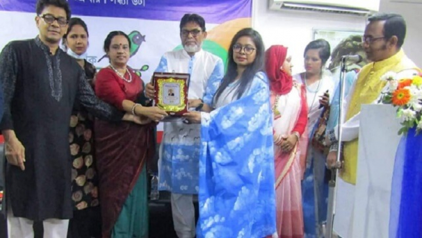 ‘সাহিত্য দিগন্ত-২০২০’ পুরস্কার পেয়েছেন ইবি শিক্ষক ড. বাকী বিল্লাহ বিকুল