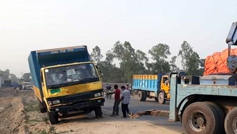 লকডাউনের সড়কে দুর্ঘটনা, একই পরিবারের ৪ সদস্য নিহত