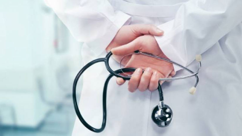 লকডাউনে স্বাস্থ্যকর্মীদের আইডি কার্ড ব্যবহারের নির্দেশ