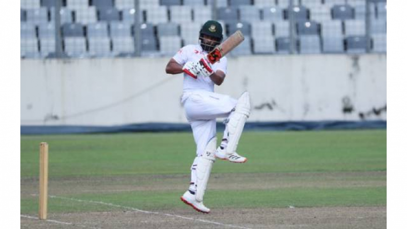 বিপর্যয় কাটিয়ে তামিমের হাফ সেঞ্চুরি