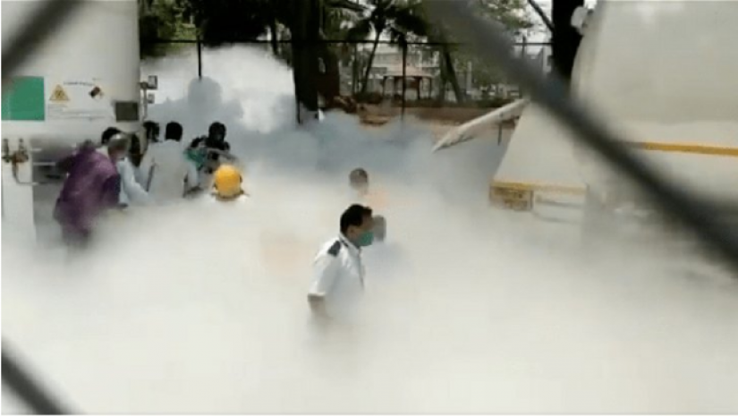 ভারতে অক্সিজেন ট্যাঙ্কারে লিক, ২২ করোনা রোগীর মৃত্যু