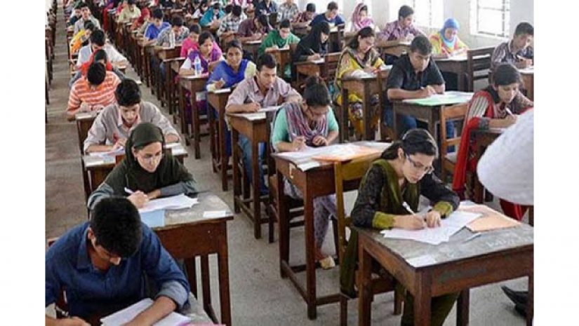 ডেন্টাল ভর্তি পরীক্ষা নিয়ে এখনও ধোঁয়াশায় শিক্ষার্থীরা