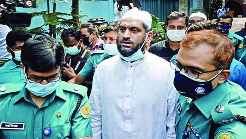 আরও ৭ দিনের রিমান্ডে হেফাজত নেতা মামুনুল হক