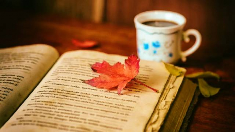 পাঠ্যের বাইরের বই পড়তে শিক্ষার্থীদের বাধা না দেয়ার অনুরোধ