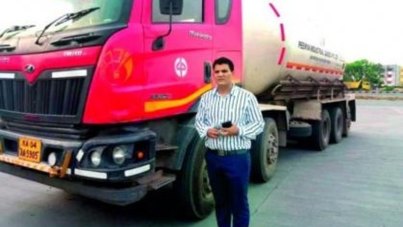 ভারতে ৪০০ টন অক্সিজেন ‘জাকাত’ দিলেন ব্যবসায়ী প্যায়ারে খান