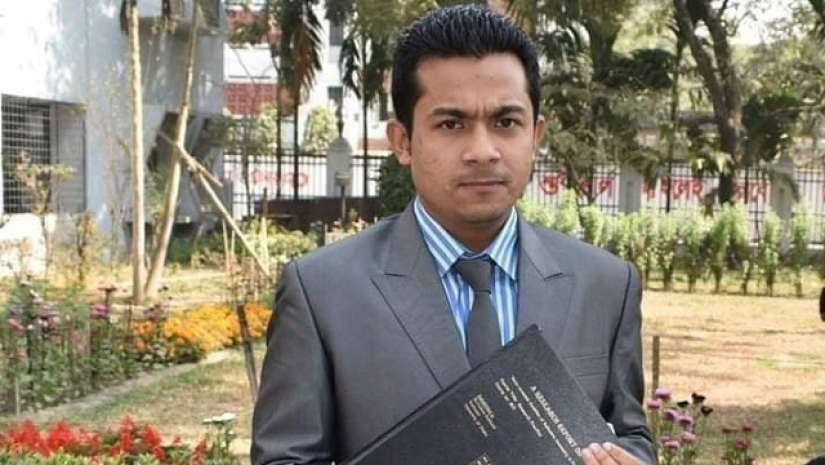  আপেল মাহমুদ