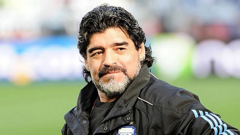 মৃত্যুর আগে অযত্নে ভুগেছেন ম্যারাডোনা