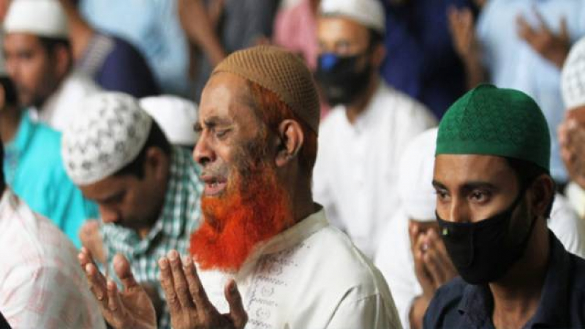 জুমাতুল বিদায় করোনা মুক্তি চেয়ে বিশেষ প্রার্থনার অনুরোধ