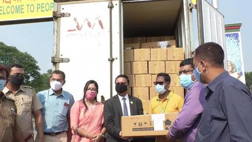 করোনা বিপর্যয়ে ভারতের পাশে দাঁড়াল বাংলাদেশ