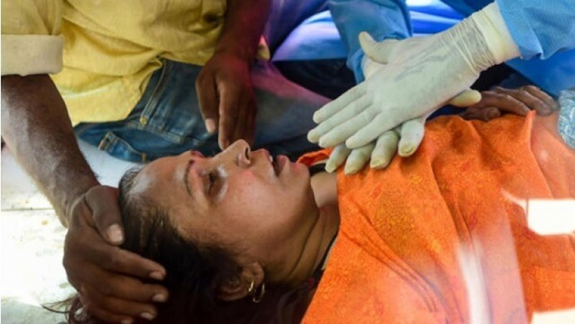 অক্সিজেন ছিল না পাঁচ মিনিট, মারা গেলেন ১১ করোনা রোগী