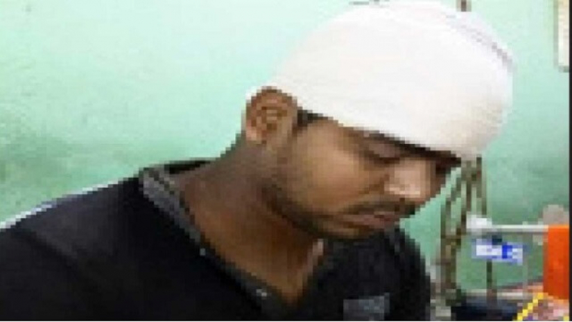 বিয়েতে নিমন্ত্রণ না করায় পাত্রপক্ষকে কোপালেন প্রতিবেশীরা