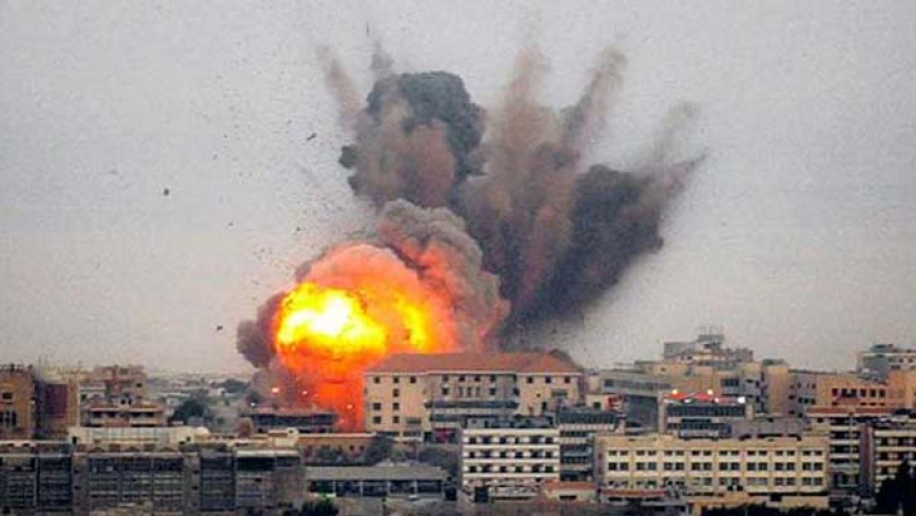 বোমা হামলা