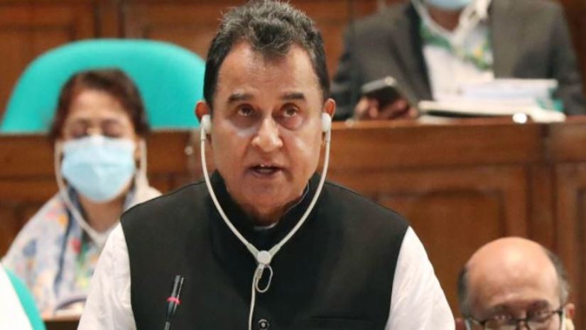 অর্থমন্ত্রী আ হ ম মুস্তফা কামাল