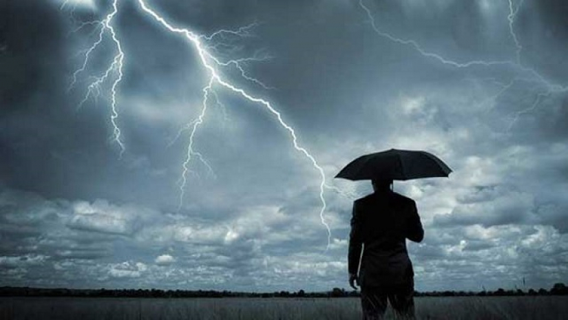 বজ্রপাতে দেশে একদিনে শিক্ষার্থী-নারীসহ ২৮ জনের মৃত্যু