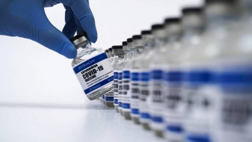 চীন থেকে এল ৬ লাখ টিকা, যারা অগ্রাধিকার পাবেন