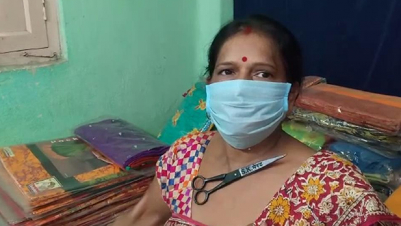 এবার টিকা নিয়ে শরীর চুম্বক হওয়ার দাবি এক নারীর