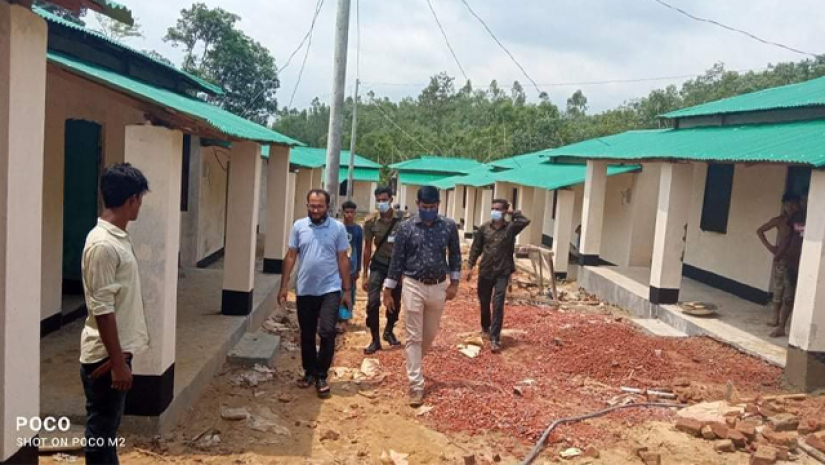 চট্টগ্রামের লোহাগাড়ায় উদ্বোধনের অপেক্ষায় গৃহহীনদের ঘর