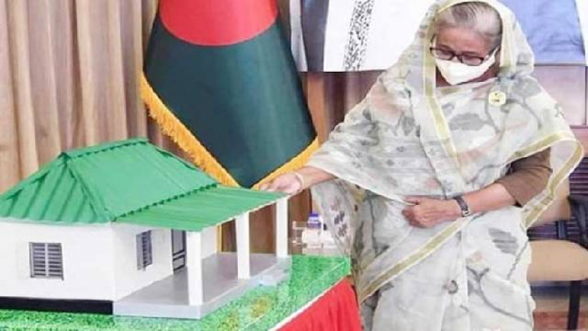 আধা-পাকা বাড়ি ভূমিহীনদের মাঝে হস্তান্তর অনুষ্ঠানে প্রধানমন্ত্রী শেখ হাসিনা