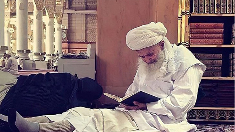 মসজিদে নববীর ‘প্রতিবেশি’ শতবর্ষী কোরআনপ্রেমীর ইন্তেকাল