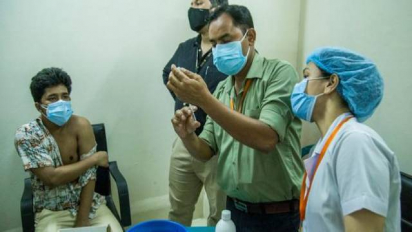 বিশ্ববিদ্যালয় শিক্ষার্থীদের টিকা কবে, জানে না কেউ