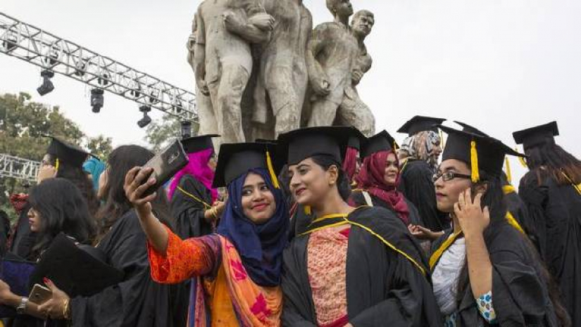 বাংলাদেশে সরকারি চাকরিতে আবেদনের সর্বোচ্চ বয়স ৩০ বছর