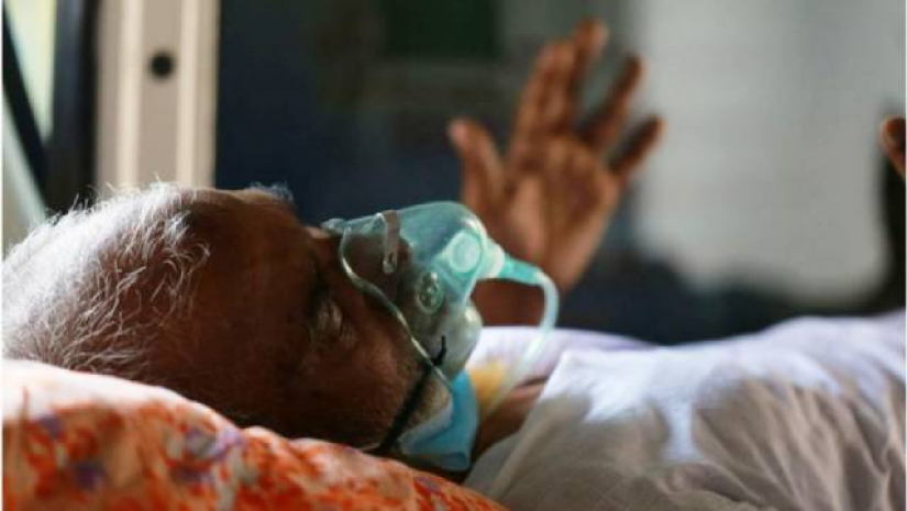 হাসপাতালে চিকিৎসাধীন এক রোগী