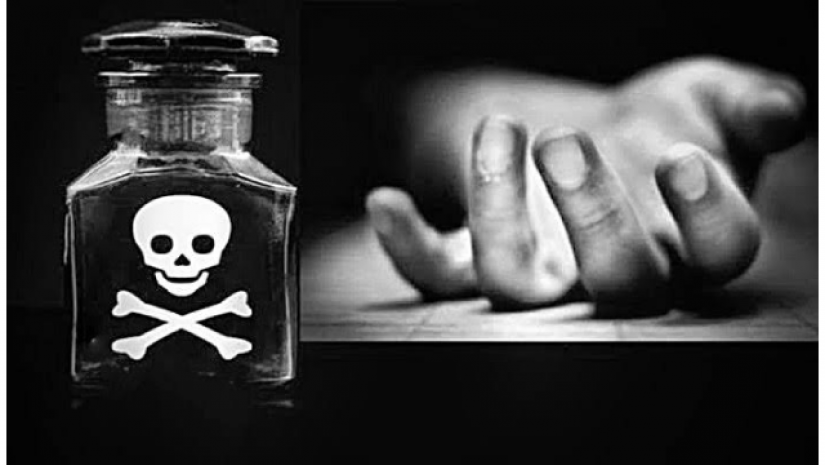 ছেলের অপমান সইতে না পেরে মায়ের আত্মহত্যা 