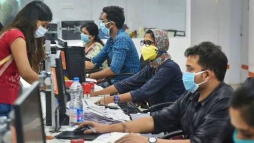 গেল বছর করোনায় ৬৬ দিনের সাধারণ ছুটি এবং পরবর্তী সময়ে সেবাখাত ঘুরে দাঁড়াতে না পারায় এমন ক্ষতির মুখে পড়েছে