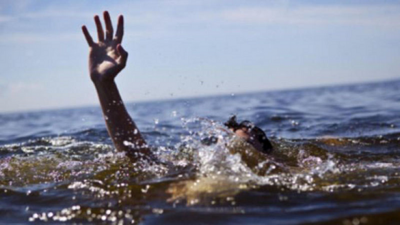 বাবা-নানার সঙ্গে গোসল করতে গিয়ে দুই শিক্ষার্থীর মৃত্যু