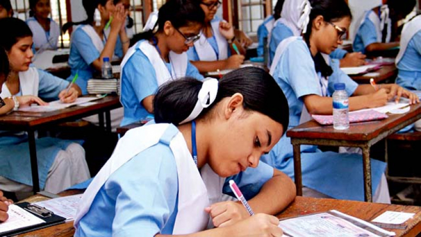 আজ বৃহস্পতিবার এক ভার্চুয়াল সংবাদ সম্মেলনে শিক্ষামন্ত্রী এ কথা জানিয়েছেন।