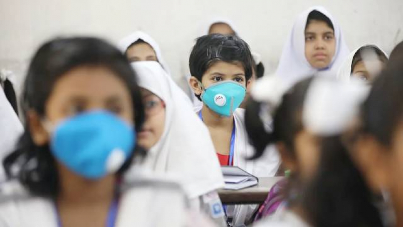 করোনায় দেশের সব শিক্ষাপ্রতিষ্ঠান বন্ধ রয়েছে