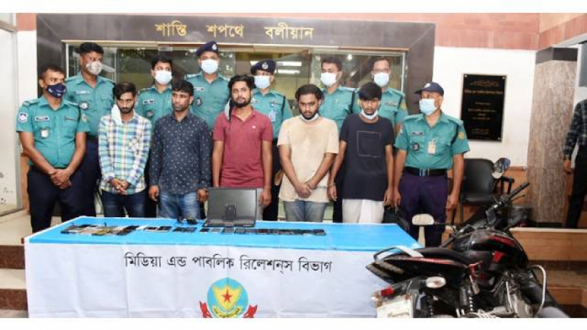 চারবার হাত বদল হয় পরিকল্পনামন্ত্রীর আইফোন, পরে যেভাবে উদ্ধার হলো