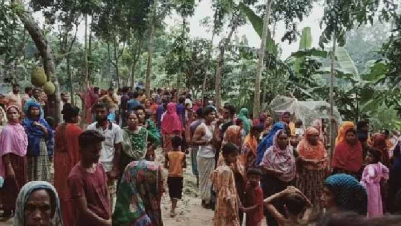এক কাপড়ে মা-ছেলের মরদেহ ঝুলছিল বাথরুমে
