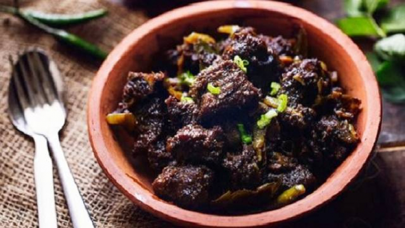 ফ্রিজের আড়ালে হারিয়ে গেছে ‘জ্বাল দেয়া মাংসের ঘ্রাণ’