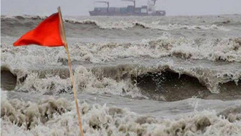 সমুদ্র বন্দরসমূহে তিন নম্বর সতর্ক সংকেত