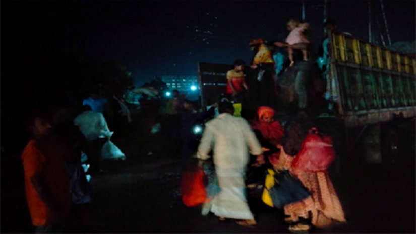 গার্মেন্টস খোলার ঘোষণা, ঝুঁকি নিয়ে রাতেই ফিরছেন শ্রমিকেরা